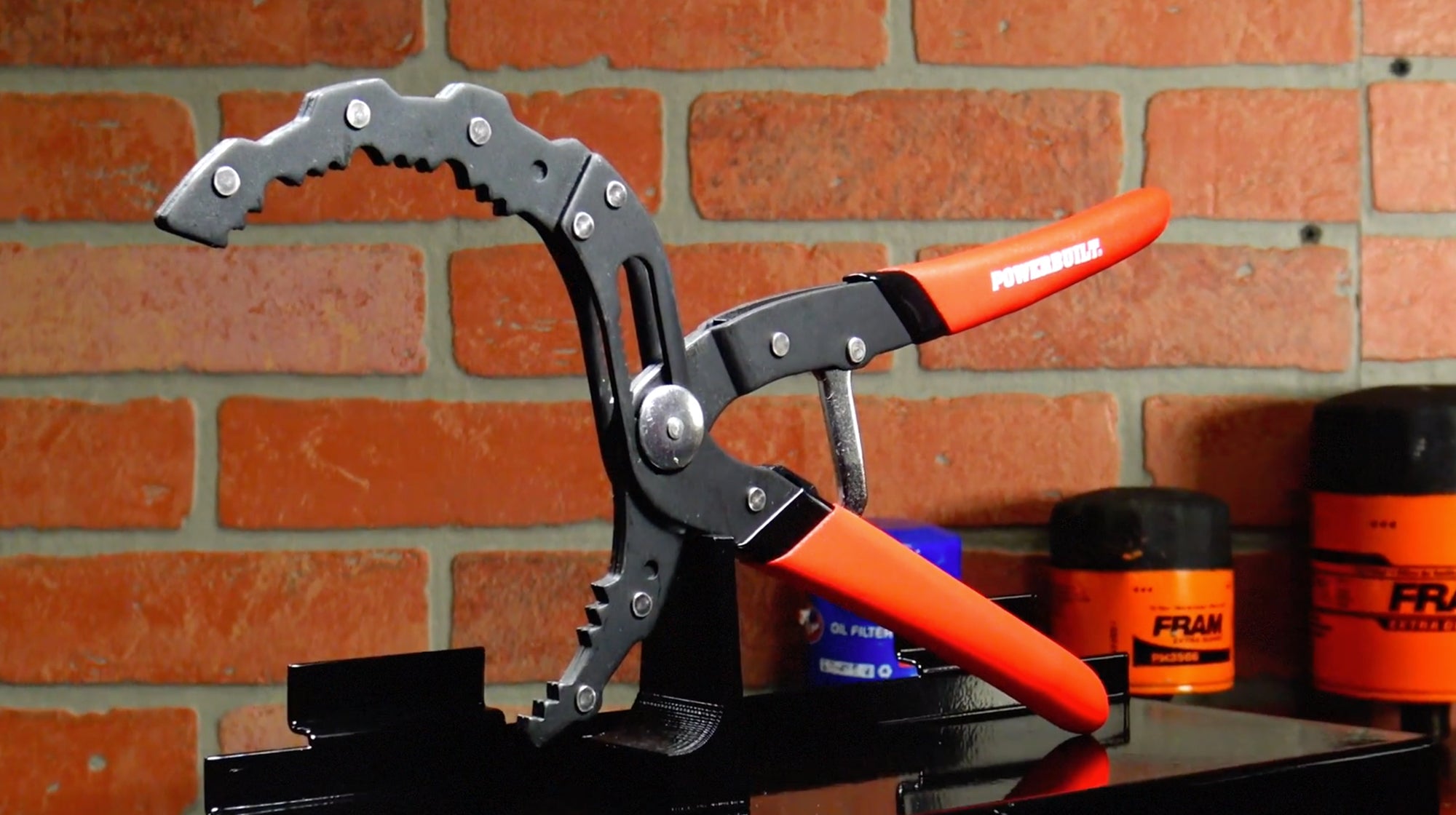 The Powerbuilt Self-Adjusting Oil Filter Pliers