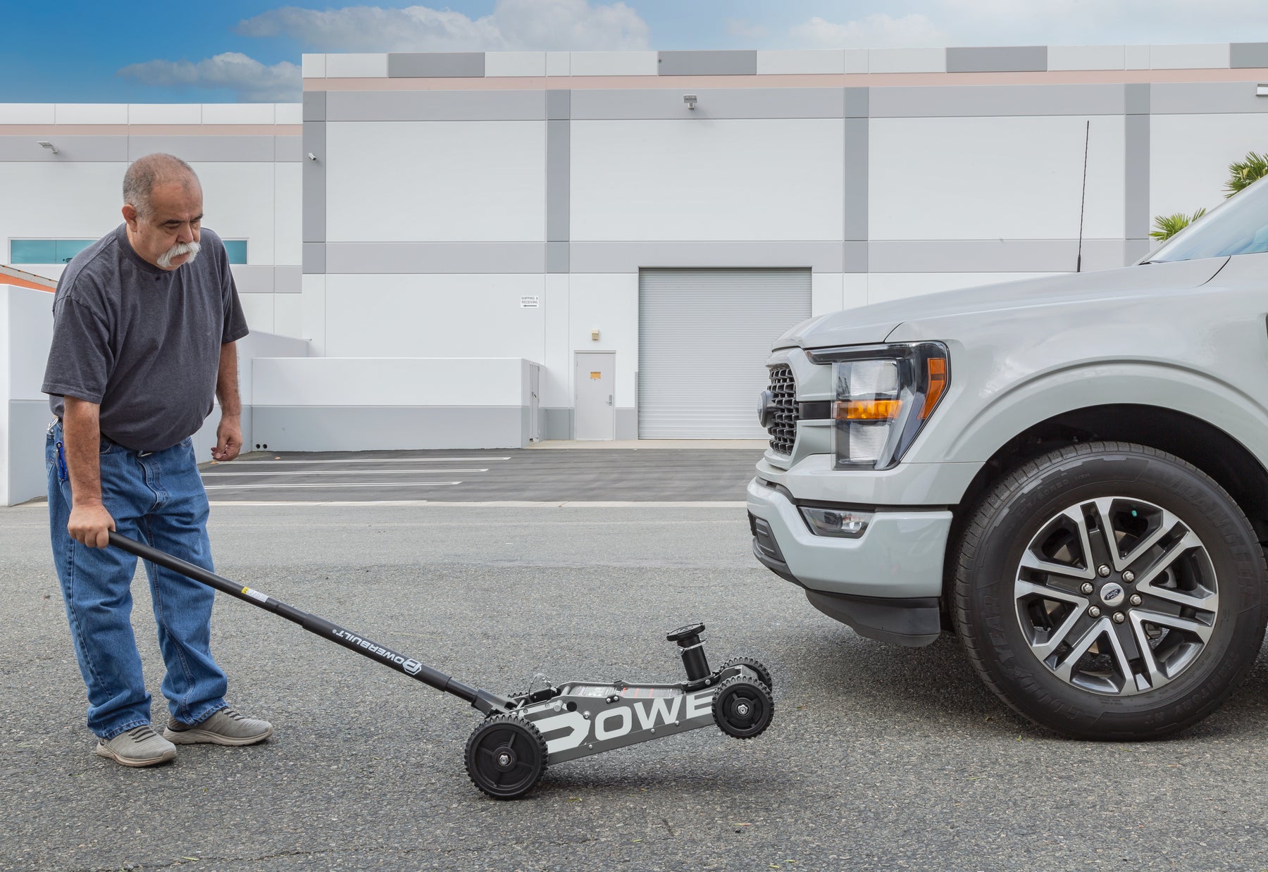 2.5 Ton Big Wheel Off Road Jack (Grey)